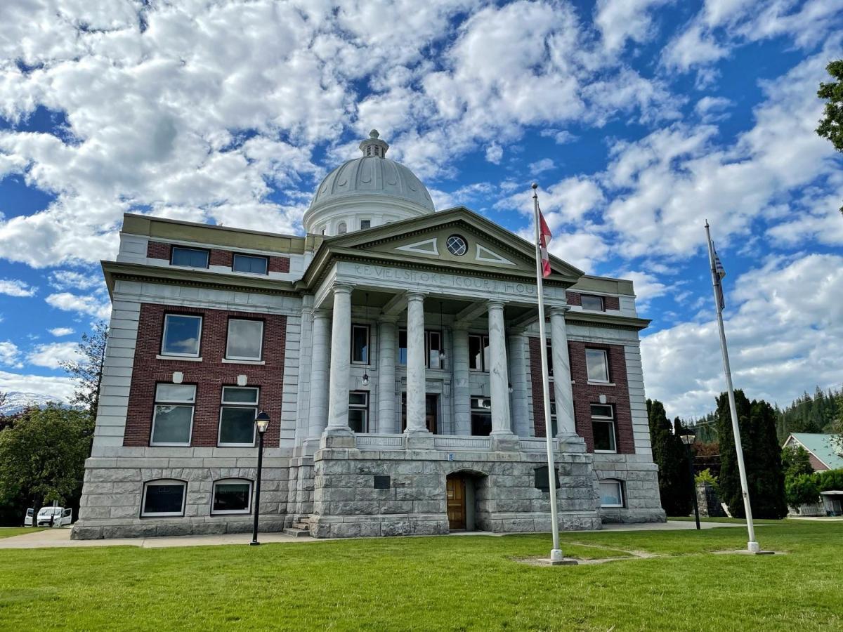 Courthouse Inn Ревелсток Экстерьер фото